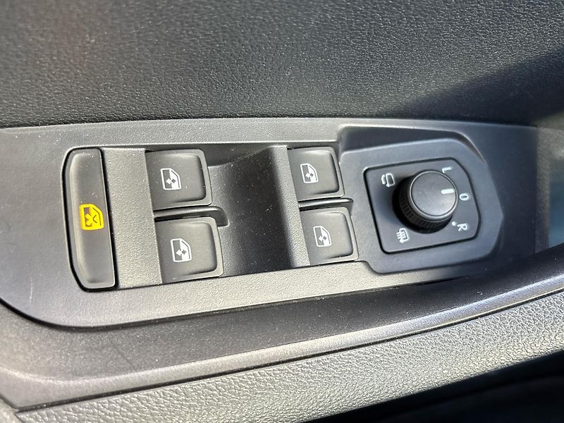 Škoda Karoq Selection - fotka 21 z 26
