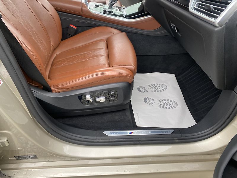 BMW X5 M50XD 4x4 400PS CZ DPH FULL 1A - fotka 135 z 171