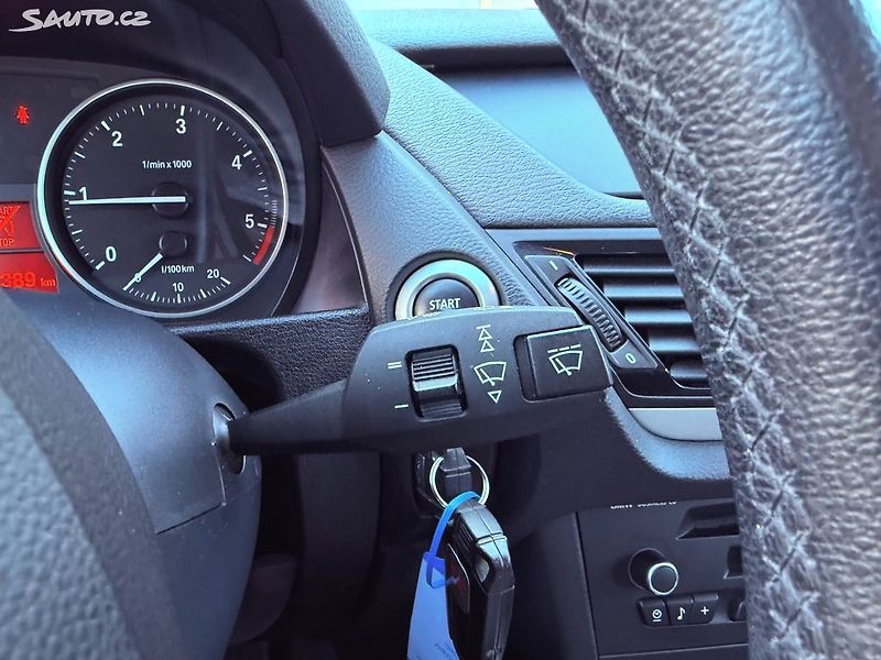 BMW X1 20D SDRIVE 135kW - fotka 19 z 26