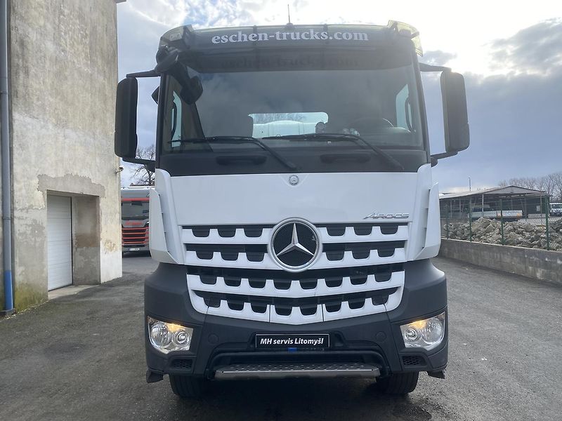 Mercedes-Benz Arocs 3240 8x4 Lieberr TOP STA - fotka 7 z 11
