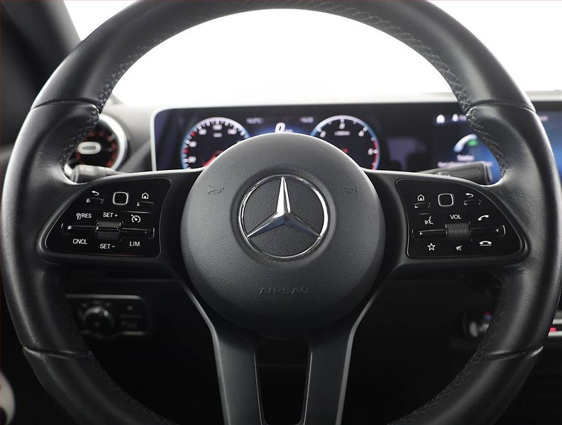 Mercedes-Benz Třídy B (2020) B 200 d - fotka 19 z 25
