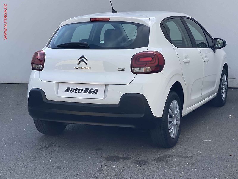 Citroën C3 (2021) 1.2 PT, Feel, LED, navi - fotka 4 z 16