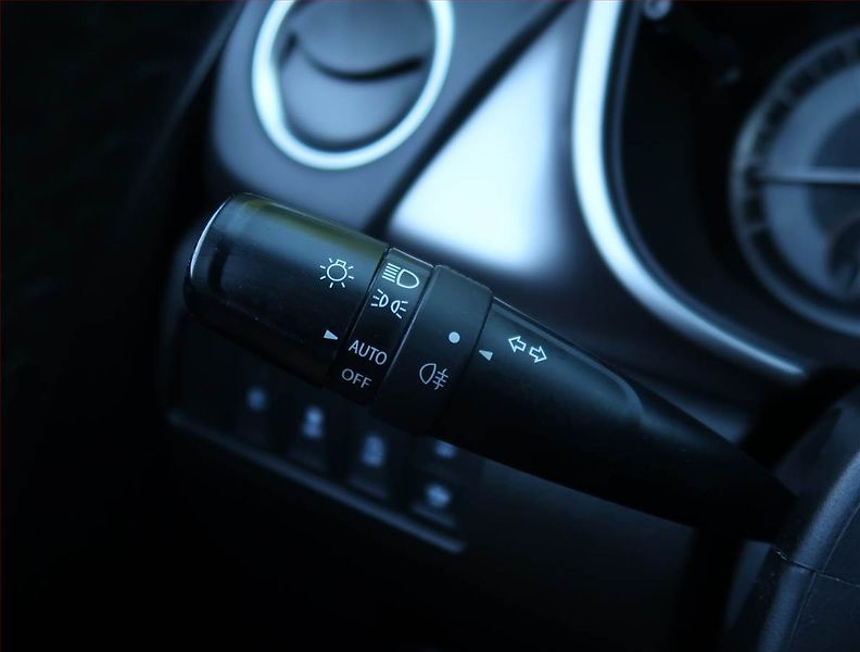 Suzuki Vitara (2023) Premium 1.4 BoosterJet - fotka 15 z 19