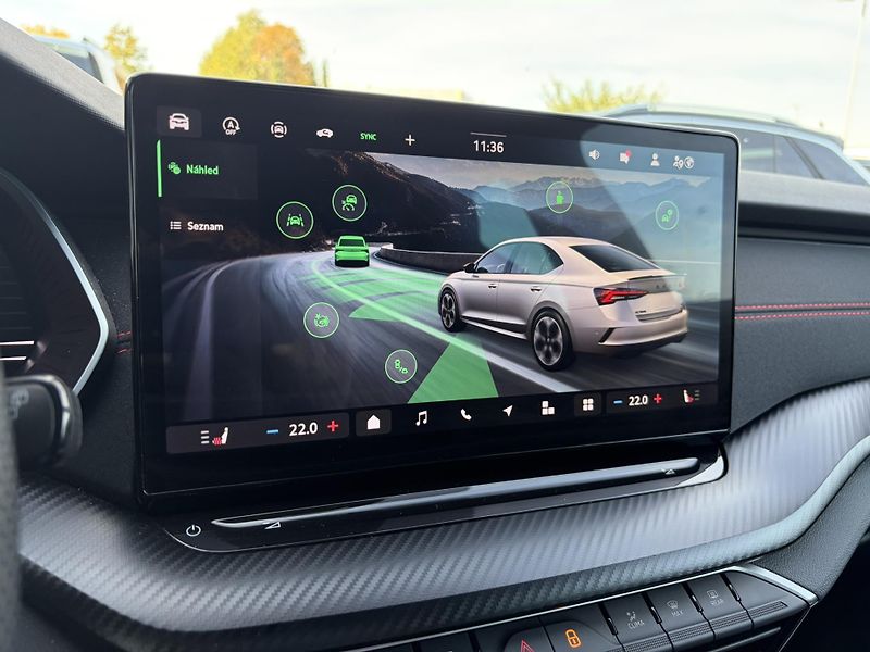 Škoda Octavia RS TSi 195/2.0 A7F - fotka 19 z 22