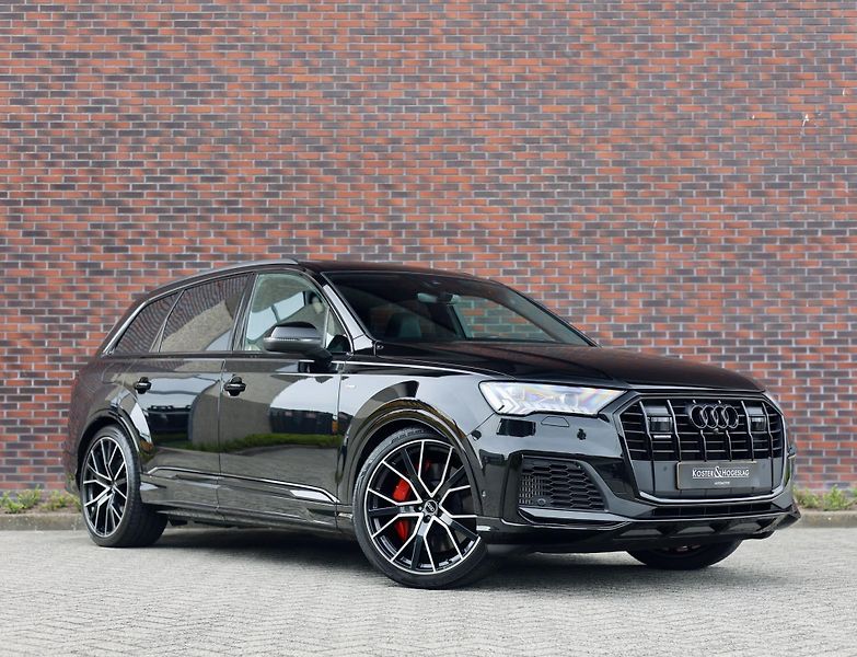 Audi Q7 (2022) 60 TFSIe Quattro Competition - fotografie inzerátu