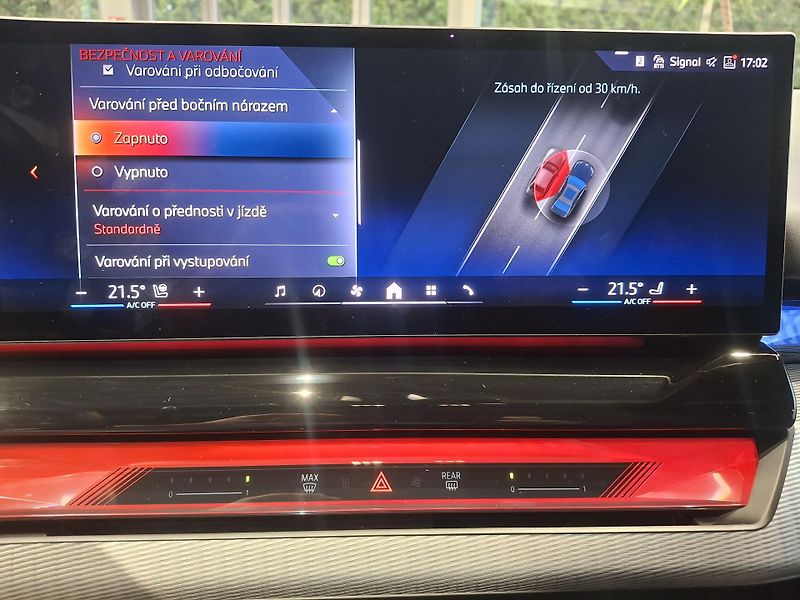 BMW i5 xDrive40 M-Sport PRO - fotka 32 z 36