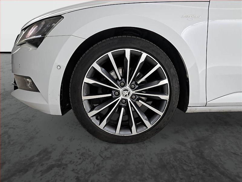 Škoda Superb (2017) Laurin&Klement 2.0 TDI - fotka 15 z 26