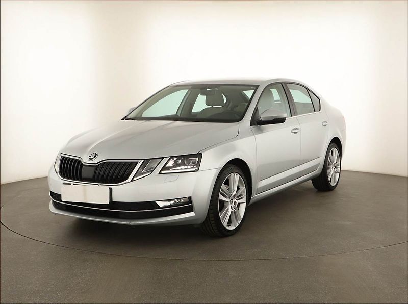 Škoda Octavia (2017) Style 1.6 TDI, Automat, ČR - fotka 2 z 15