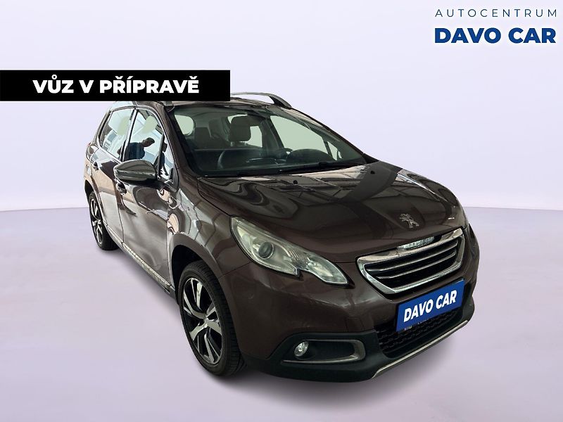 Peugeot 2008 1.6 VTi 88kW Allure Serv.Kniha - fotka 4 z 12