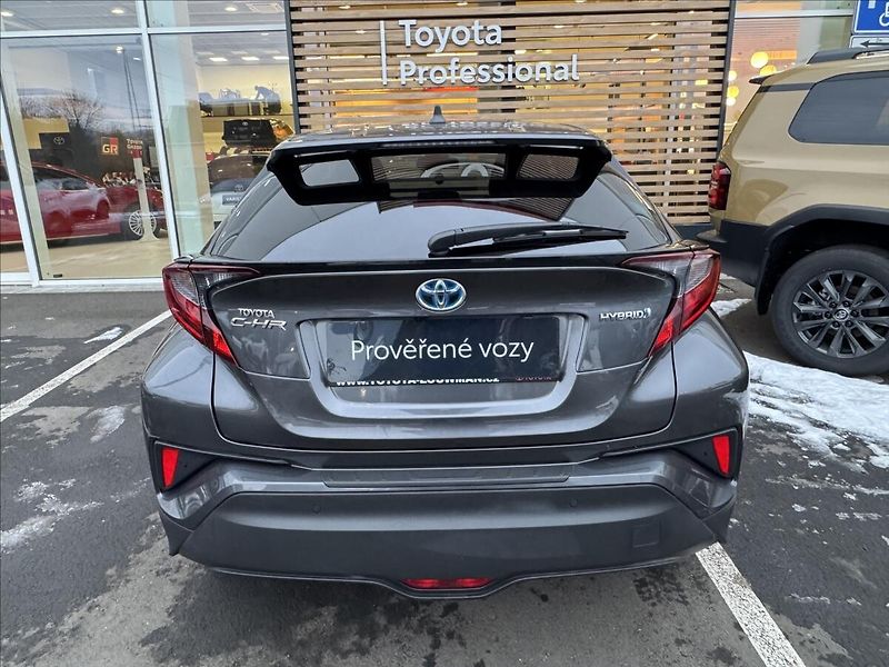Toyota C-HR 1,8 STYLE - fotka 15 z 17