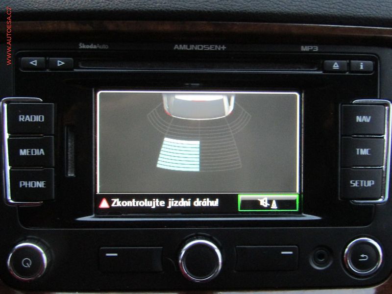 Škoda Octavia (2012) 2.0 TDi, Elegance, DSG, xenon - fotka 15 z 19