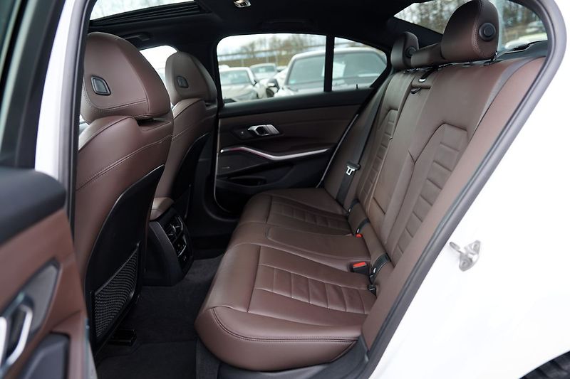 BMW Řada 3 M340i xDrive/AT/375PS,Facelift - fotka 34 z 50