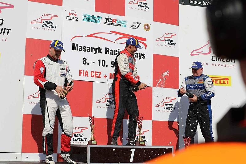 Druhý zářijový víkend patřil na Automotodromu Brno tradiční události Masaryk Racing Days.