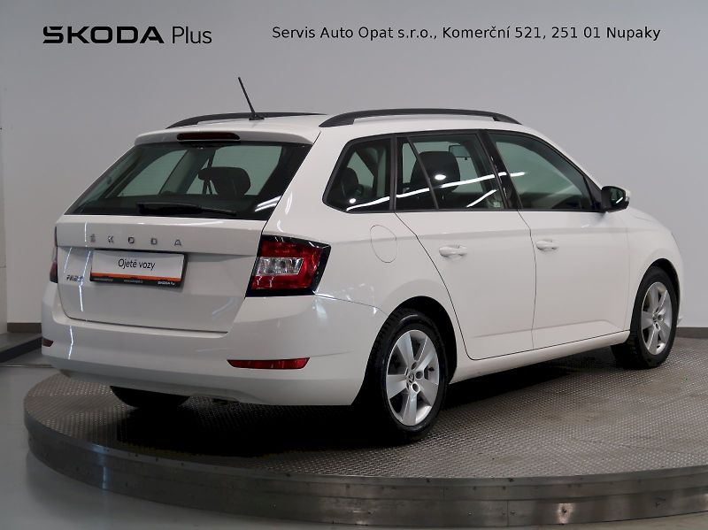 Škoda Fabia (2021) AMBITION 1.0TSI 70KW - fotka 2 z 28