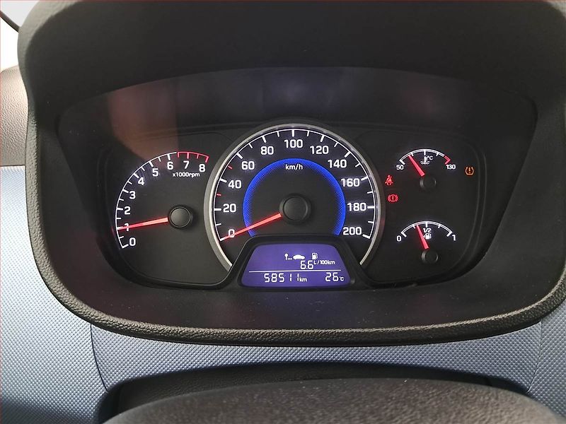 Hyundai i10 (2015) 1.0, ČR,1.maj, Serv.kniha - fotka 11 z 17