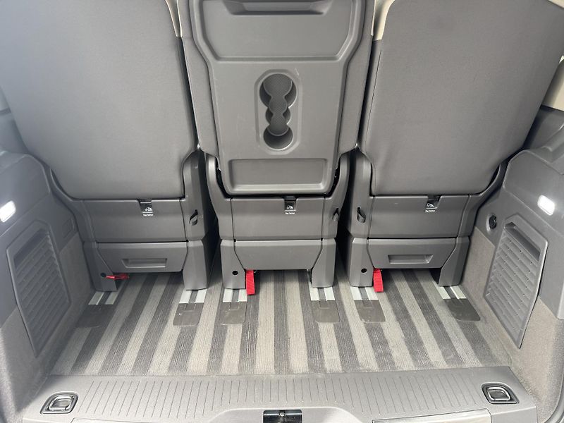 Volkswagen Multivan (2022) T7 2.0TDi Style+, 1.MAJ, DPH   - fotka 25 z 48