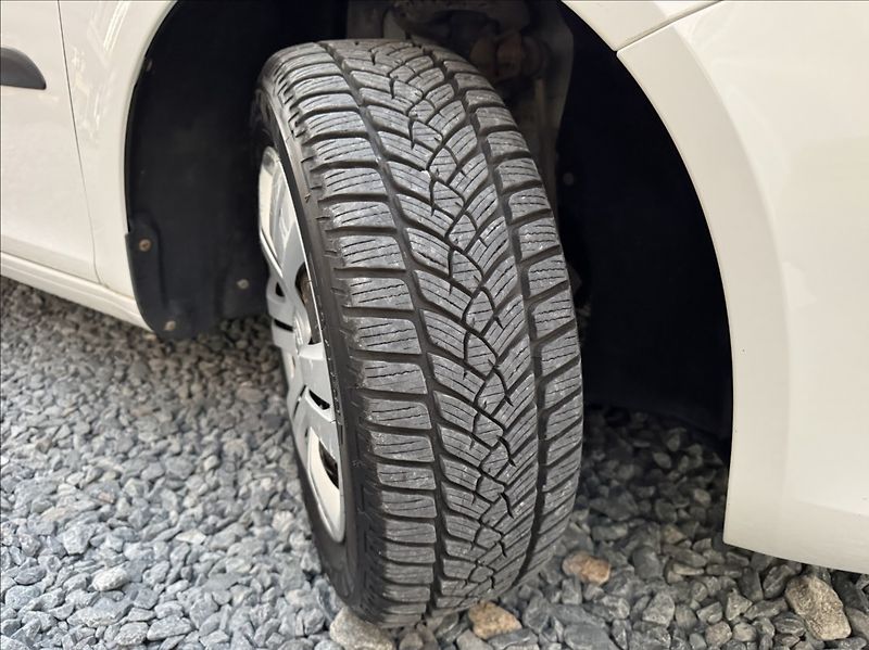 Škoda Roomster 1,2 TSI 63kW 1.maj. původ ČR - fotka 39 z 50