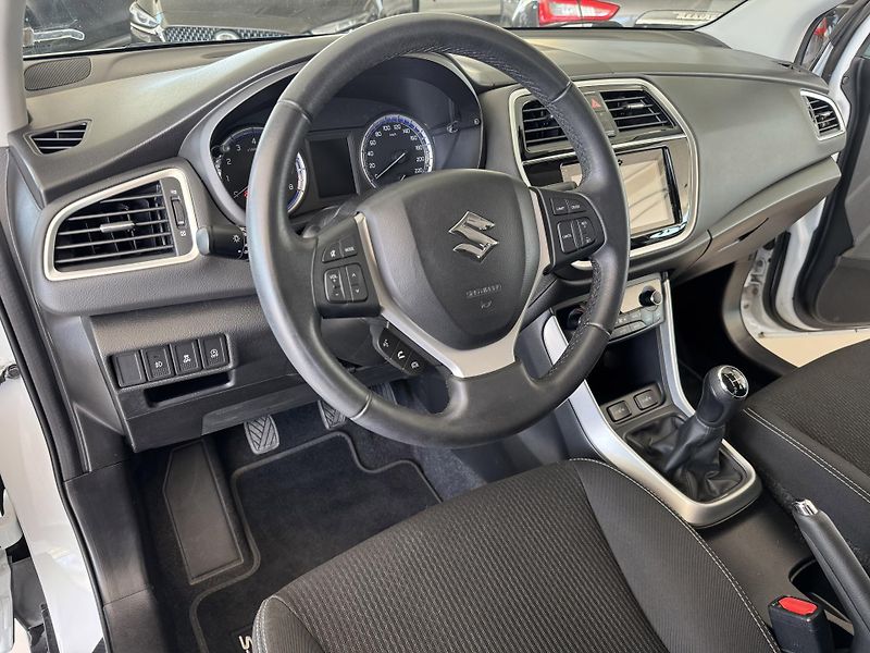 Suzuki SX4 S-Cross 1,0BoosterJet*Navi*REZERVACE! - fotka 9 z 31