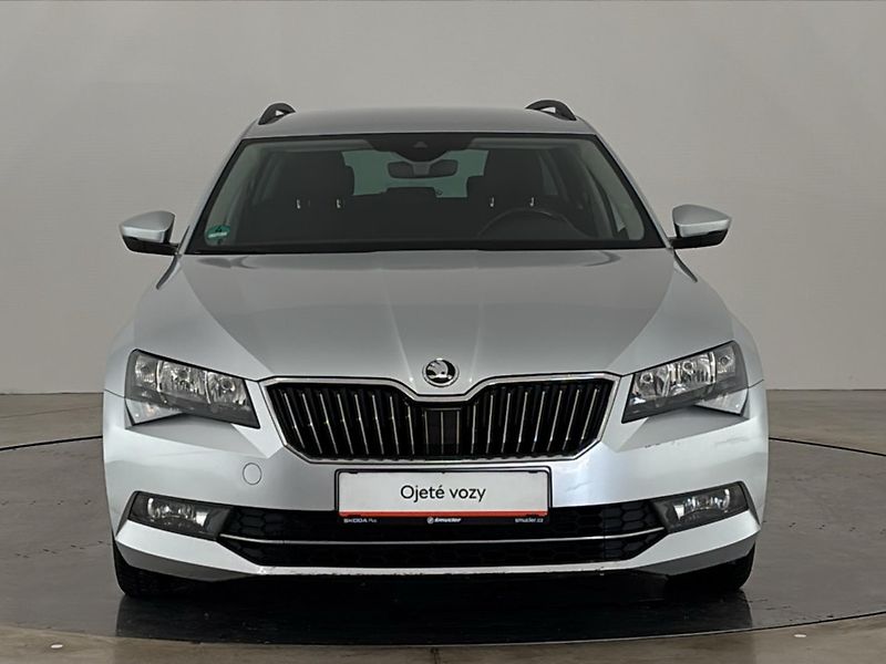 Škoda Superb Ambition - fotka 4 z 27
