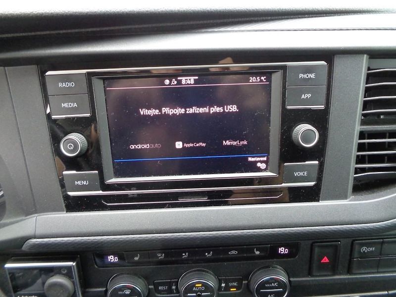 Volkswagen Caravelle 2.0 TDI Comfortline 110kW A7 - fotka 16 z 24