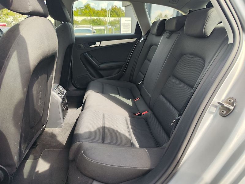 Audi A4 2.0 TFSI/155kW Avant AT - fotka 11 z 27