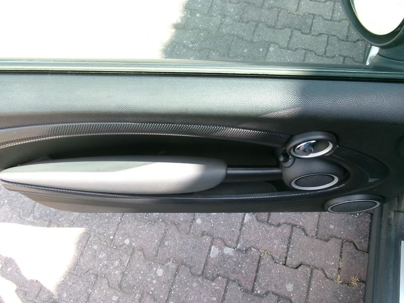 Mini Cooper S (2011) 1,6i AC TEMP ALU 135kW - fotka 23 z 28