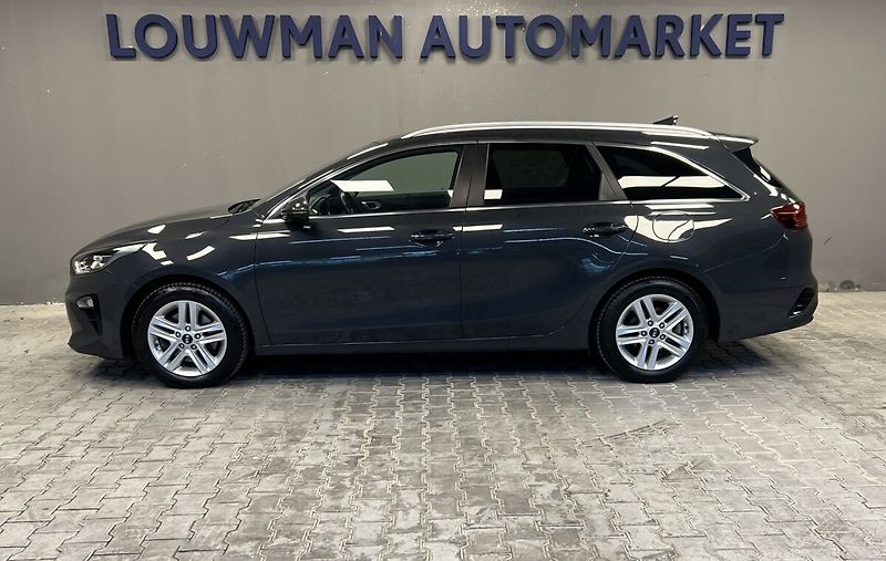 Kia Ceed T-GDI Exclusive SW - fotka 3 z 17