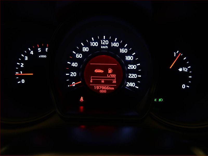 Kia Ceed (2012) 1.6 CRDi - fotka 11 z 15