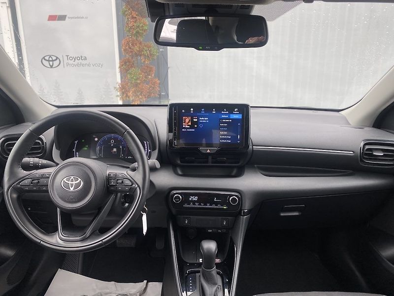 Toyota Yaris 1.5HEV, ČR, Style, DPH - fotka 12 z 30