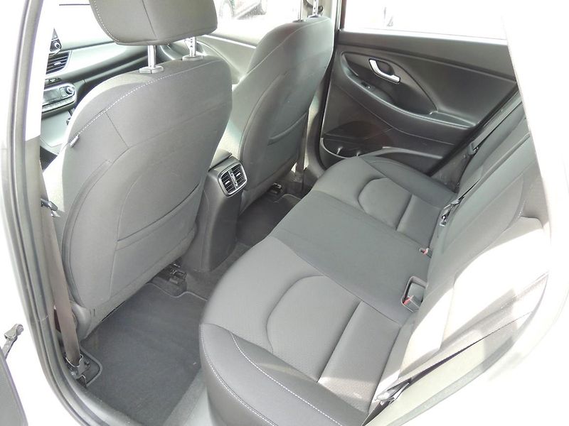 Hyundai i30 (2019) Combi 1.6CRDi,100kw,automat,ČR - fotka 45 z 52
