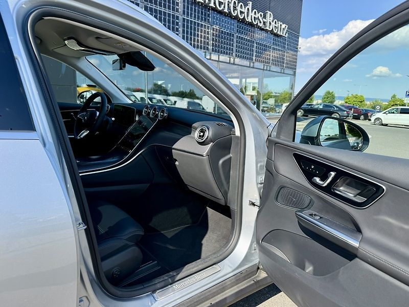 Mercedes-Benz GLC (2025) 220 d 4MATIC - fotka 37 z 47