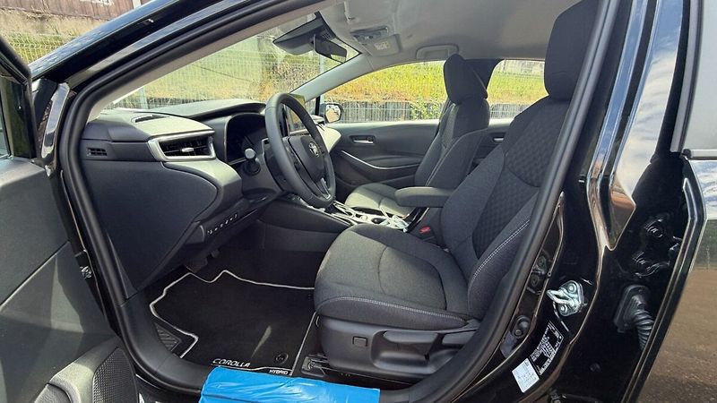 Toyota Corolla SD Comfort Tech dodání konec r - fotka 12 z 25