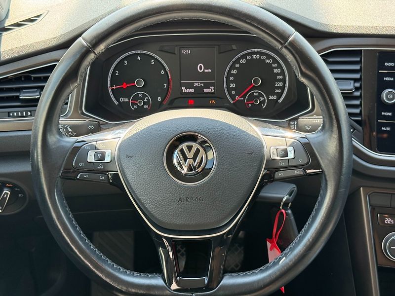 Volkswagen T-Roc (2018) Design 1.0 TSI 85kW - fotka 15 z 35
