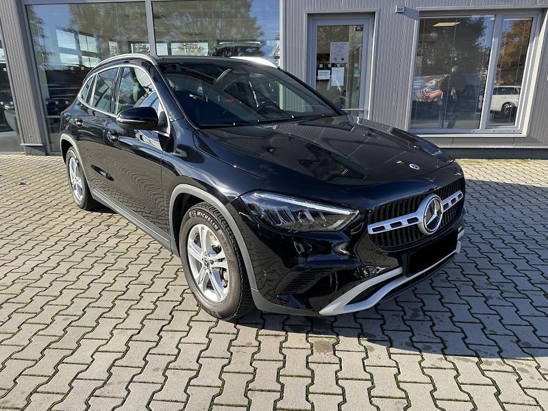 Mercedes-Benz GLA (2024) GLA 200 Aut.LED NAVI KAMERA - fotka 1 z 20