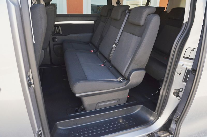 Toyota ProAce Verso (2024) 2.0 D 130kW 8AT / ČR / 8 MÍST - fotka 13 z 32