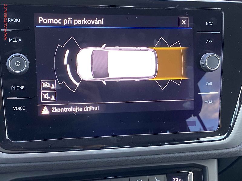 Volkswagen Touran (2022) 2.0 TDi, Comfortline, DSG - fotka 16 z 17