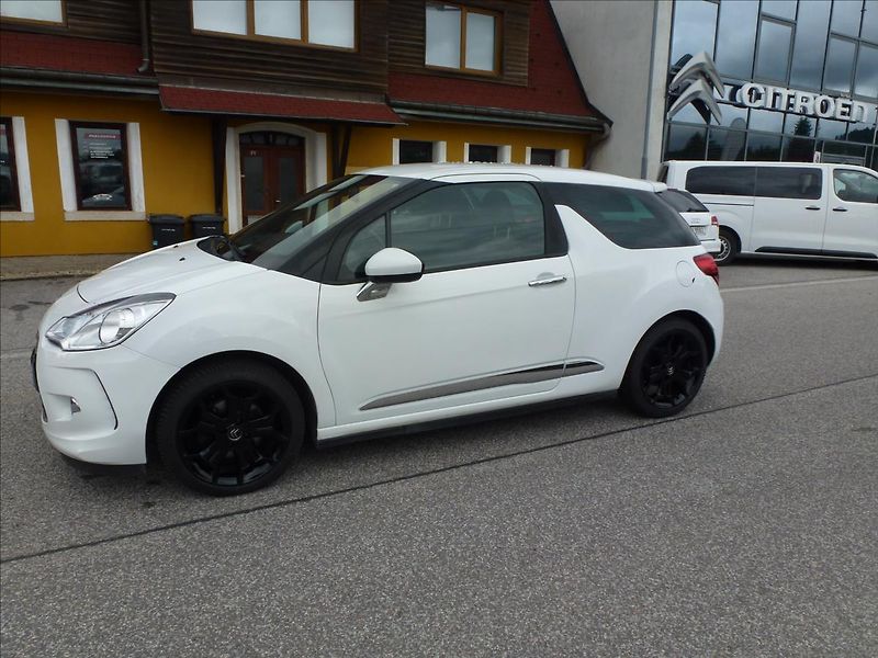 Citroën DS3 1,6 16V VTi THP SportChic - fotka 14 z 51