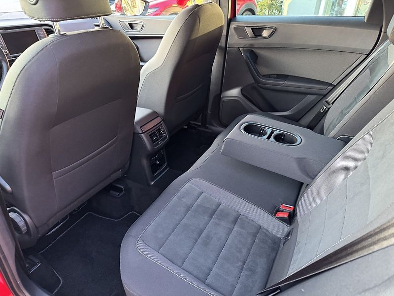 Seat Ateca (2019) 1.5TSi Full LED Navi Kamera - fotka 23 z 48