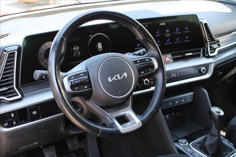 Kia Sportage 1,6 T-GDI  1MAJ,TOP,DPH,4X4 - fotka 27 z 40