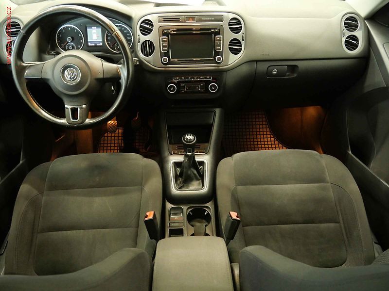 Volkswagen Tiguan (2012) 1.4 TSI, Bixen, panor. - fotka 8 z 21