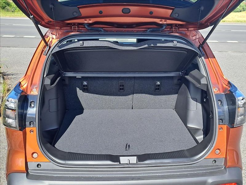 Suzuki S-Cross (2026) 1,4 Elegance AllGrip AT - fotka 19 z 20