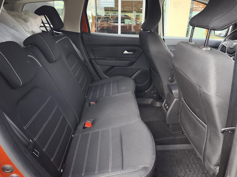 Dacia Duster 2022 ČR TCE 100 LPG Prestige - fotka 19 z 34