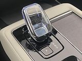 Volvo XC90 (2026) B5 AWD AUT BRIGHT PLUS 7míst - náhled 28