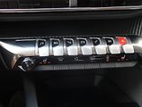 Peugeot 3008 (2020) Allure Pack 1.5 BlueHDi - náhled 18