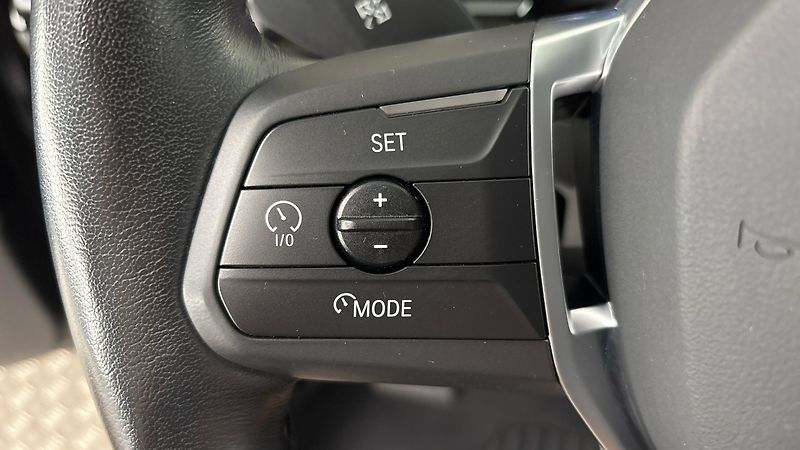 BMW Řada 2 218i AUT Luxury Line - fotka 14 z 27
