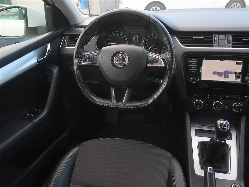 Škoda Octavia (2016) 2.0 TDI 4x4, 4X4, Serv.kniha - fotka 7 z 16