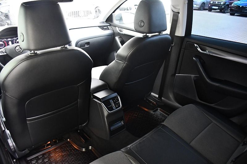 Škoda Octavia 2.0TDi STYLE VIRTUAL ACC ČR - fotka 18 z 54