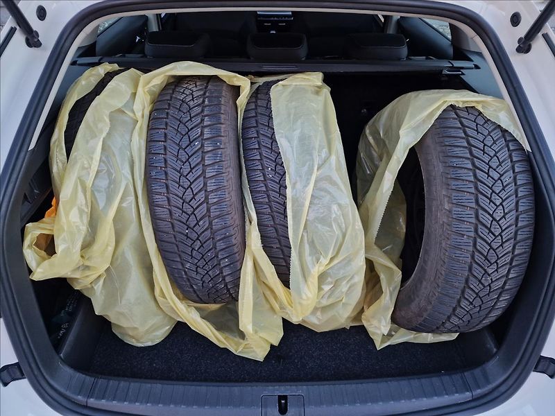 Škoda Octavia 2.0TDI Ambition, ČR,1.Majitel - fotka 16 z 50