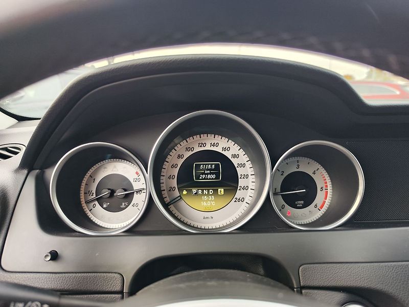 Mercedes-Benz Třídy C 250d/150kW 4Matic AT - fotka 15 z 29