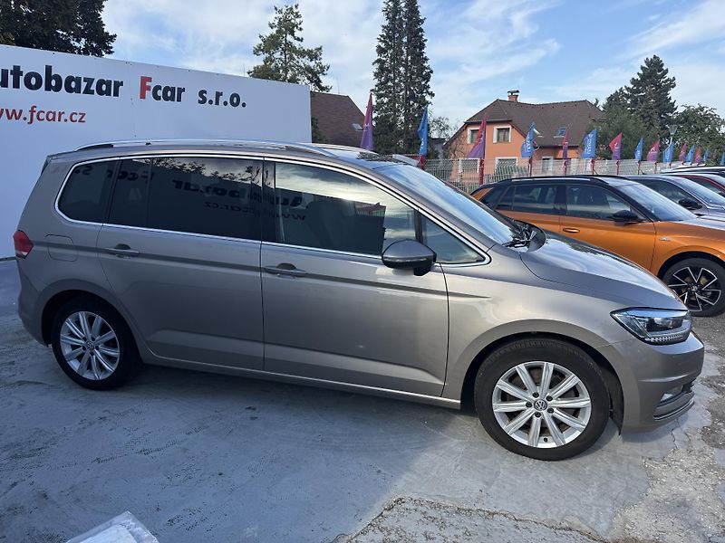 Volkswagen Touran (2017) 1.4 TSI 7 míst, ser.knížka - fotka 5 z 38